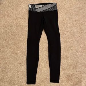 Lululemon Wunder Under Crop III | Size 6